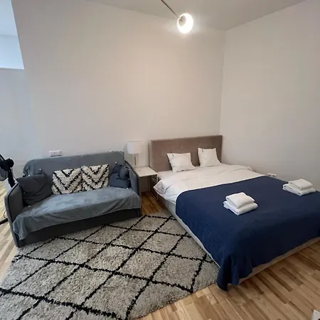Apartametn Ubans Gar *